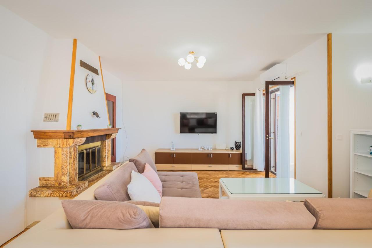 Adriatic Seaview Apartment Omiš Kültér fotó
